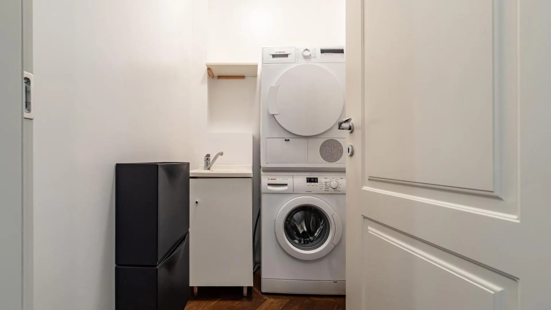 Citta Studi Elegant Huge Apartment Milan
