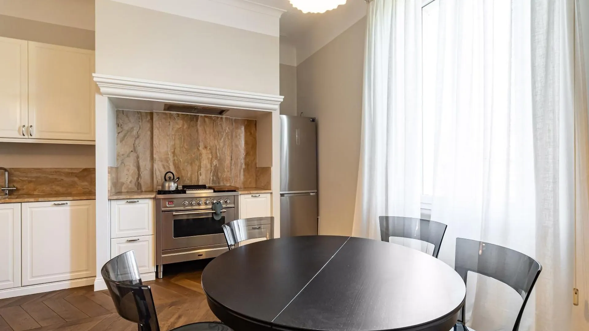 Citta Studi Elegant Huge Apartment Milan